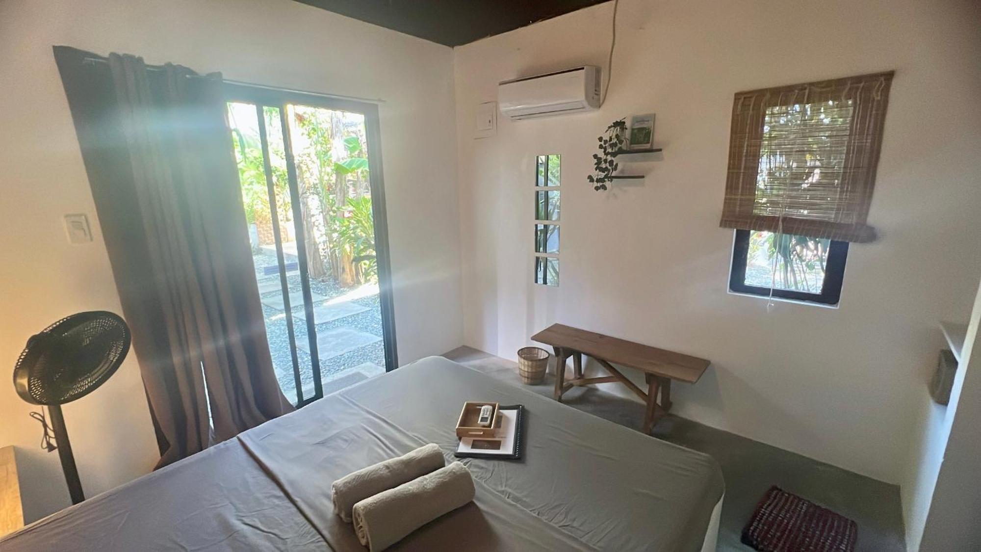Yay Lodge Siargao, Private Room 1 With Ac & Hot Shower And Fast Starlink Wifi General Luna  Extérieur photo